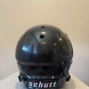 Small Youth Schutt Vengeance A11 Helmet (Used)