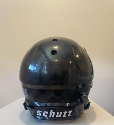Small Youth Schutt Vengeance A11 Helmet (Used)