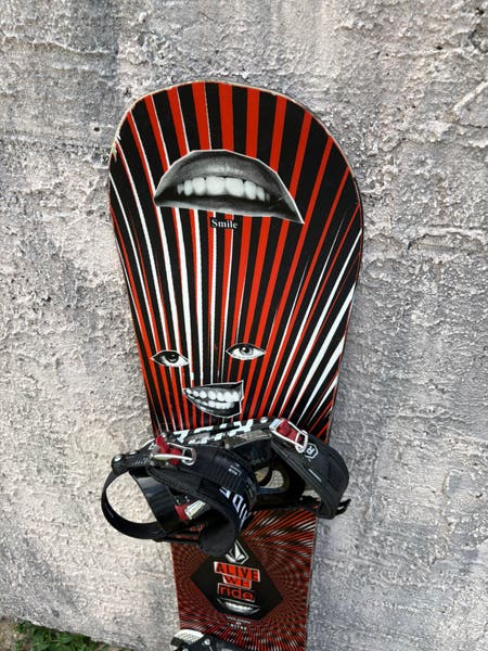 158cm Volcom X Nitro Beast Snowboard With Ride Bindings (Used