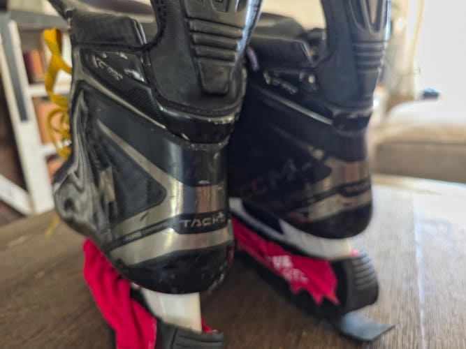 Black/Gray 2024 CCM Tacks XF Pro Hockey Skates Regular Width 6.5 (Used)