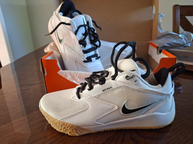 White Unisex Size M 4.5 (W 5.5) Nike Low Top Trainers (New)
