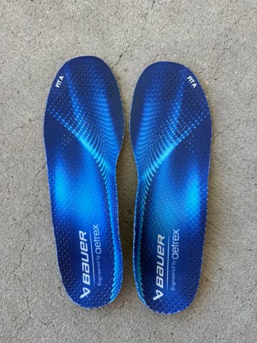 Bauer aertrex size 3 fit A (Used)