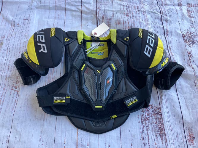 Medium Junior Bauer Supreme Mach Shoulder Pads (Used)