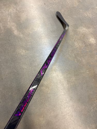 Intermediate Bauer Pulse Hockey Stick Left Hand P92 50 Flex (Used)