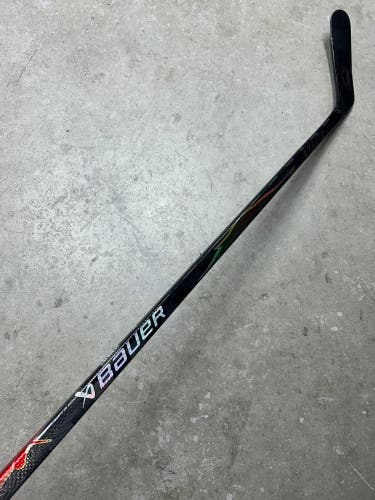 82 Flex P92M Senior Bauer Flylite Left Hand Hockey Stick Pro Stock (Used)