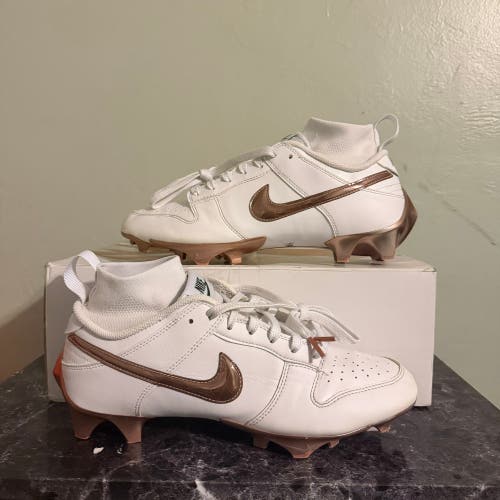 8.5 Nike Vapor Edge Dunk Cleats Kyler Murray w/box