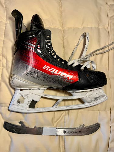 Red 2023 Bauer Vapor Hyperlite 2 Hockey Skates Regular Width 7 (Used)