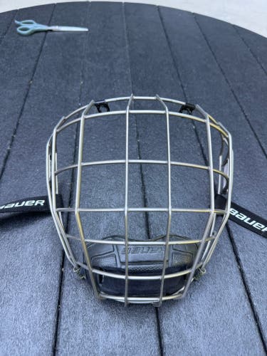 Small Bauer Profile III Facemask Full Cage (Used)