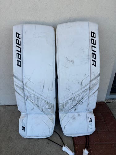 White Large Senior Bauer Supreme S27 Goalie Leg Pads (Used)