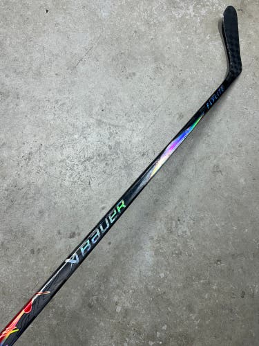 55 Flex P28 Senior Bauer Flylite Left Hand Hockey Stick Pro Stock (Used)