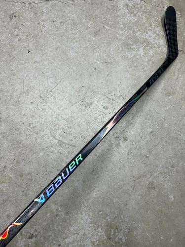 55 Flex P28 Senior Bauer Flylite Left Hand Hockey Stick Pro Stock (Used)