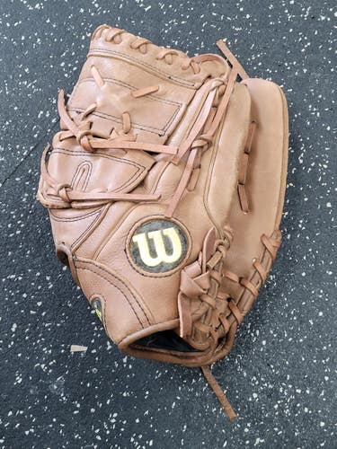 Used Wilson A800 BB/SB Glove RH Throw Brown 12" 11849-S000041037