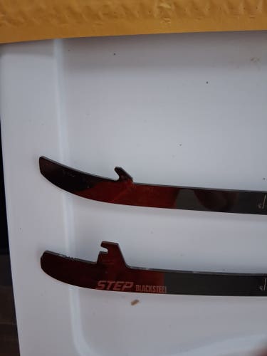 CCM Black Step Steel 287 mm (Used)