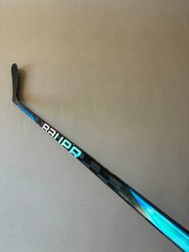 Used 65 Flex P92 Intermediate Bauer Nexus Sync Right Hand Hockey Stick