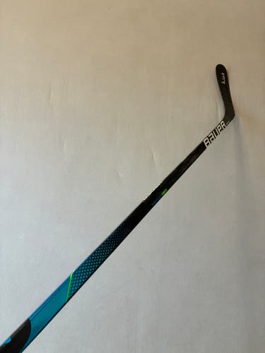 Used 65 Flex P92 Intermediate Bauer Nexus Geo Left Hand Hockey Stick