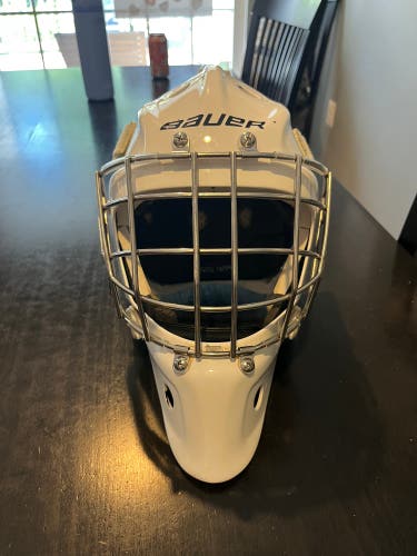 Senior Small 2024 Bauer 940 Goalie Mask (Used)