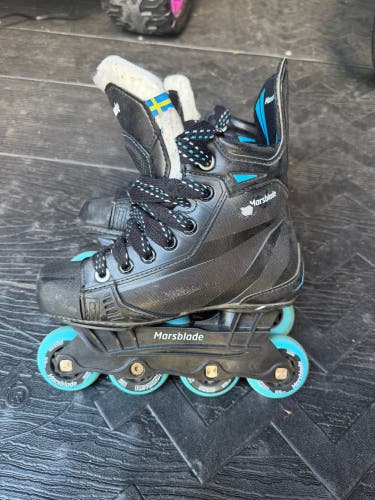 Marsblade O1 Inline Skates Regular Width Size 2 (Used)