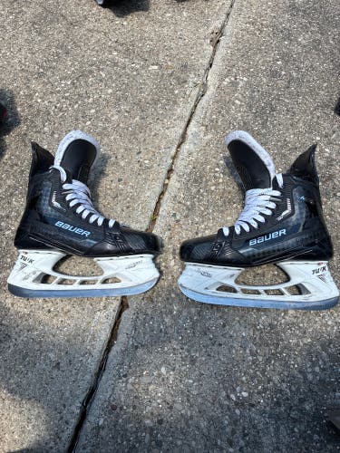 2022 Bauer Supreme Mach Hockey Skates Pro Stock 8 (Used)