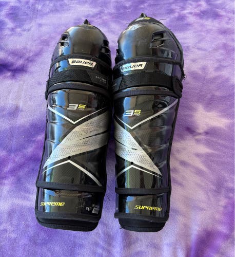 Intermediate Bauer 3S Pro Shin Pads 14" (Used)