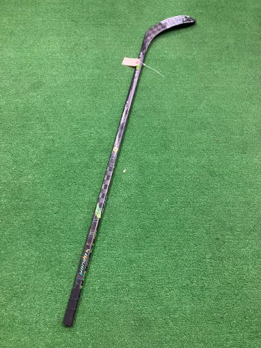 Junior Bauer AG5NT Hockey Stick Left Hand P28 50 Flex (Used)