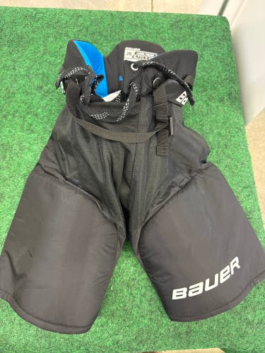 Black Bauer Vapor Volt Hockey Pants (Used) | Junior Large