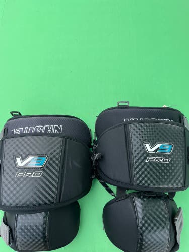 Vaughn V9 Pro Goalie Knee Pads