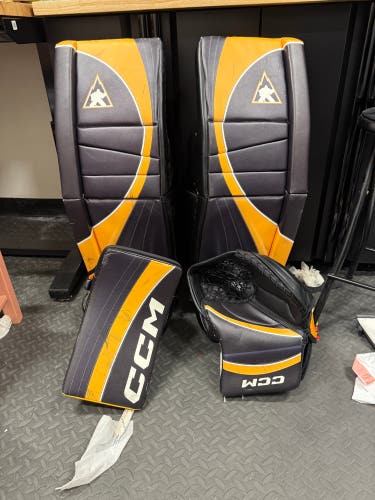 33" CCM EFlex 6 Regular Goalie Full Set (Used)