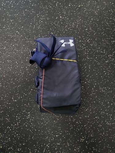 Used Under Armour KNEE SAVER BB/SB Catchers Knee Savers Navy Blue 11849-S000040993