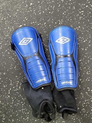 Used Umbro Soccer Shin Guards Junior Royal Blue MD 11849-S000040999