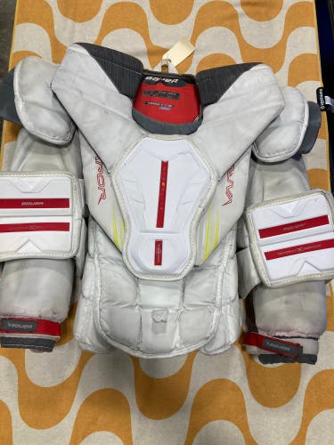 Senior Small Bauer Vapor Hyperlite 2 Goalie Chest Protector (Used)