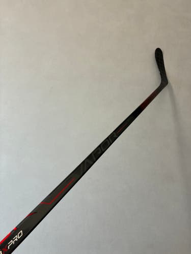 Used 65 Flex P28 Intermediate Bauer Vapor 3X Pro Left Hand Hockey Stick