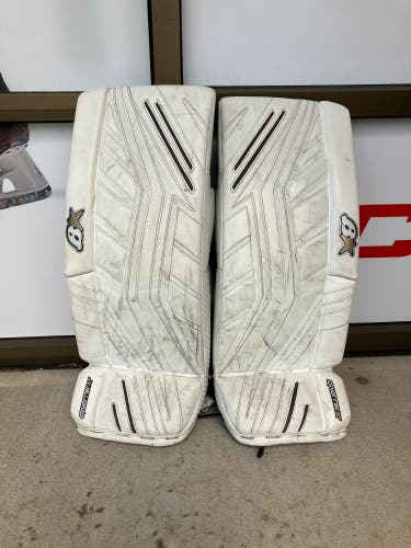 White 27+1 Junior Brian's Goalie Leg Pads (Used)