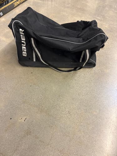 Bauer Wheeled Hockey Bag (Used) | 28”x17”x12”