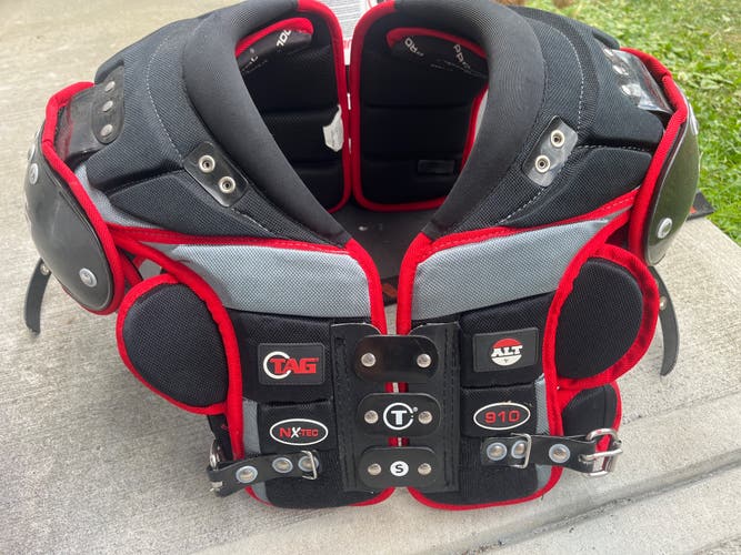 Small Youth Shoulder Pads (Used)