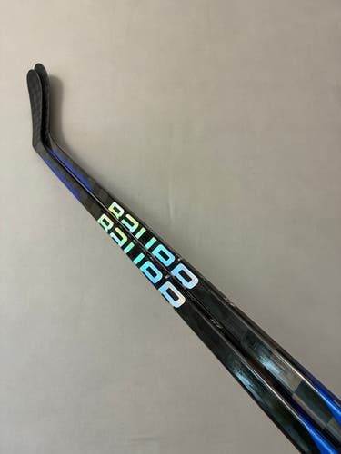 *2 Pack* of Used 55 Flex P28 Intermediate Bauer Nexus Sync Right Hand Pro Stock Hockey Sticks - Blue