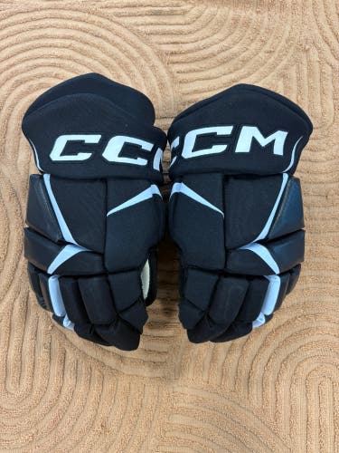 Black CCM Supra Gloves 13" (Used)