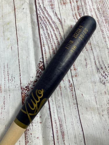 Xylo X111M Bat (-10) Maple 20 oz 30" (Used)