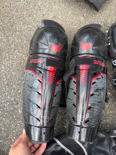 Junior CCM 12" Shin Pads (Used)