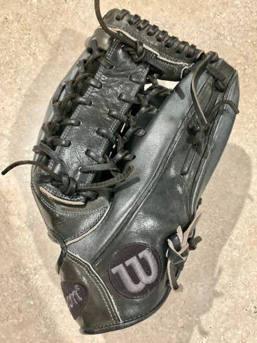 Wilson A2000 KP92 RHT Outfield Baseball Glove 12.5" (Used)
