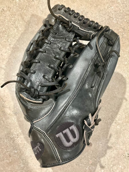 Wilson A2000 KP92 RHT Outfield Baseball Glove 12.5" (Used)