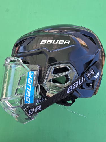Bauer Hyperlite 2 Helmet | Small/Medium 6 7/8" - 7 1/2"