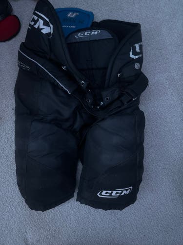 Men's Junior Large CCM U+ Fit 05 Hockey Pants (Used)