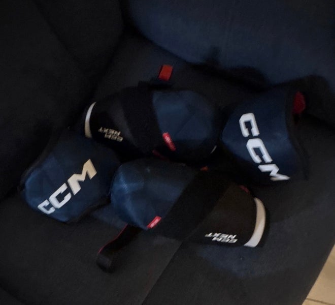 CCM Mountain Elbow Guards Pads X-Large Padded Adjustable Blue/Black Pair