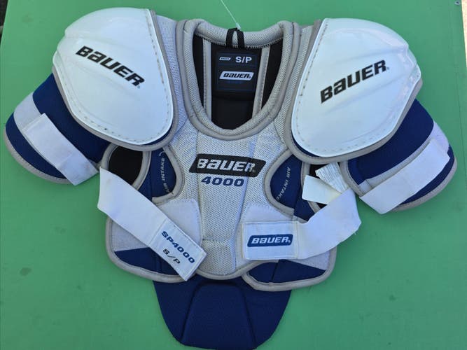 Small Senior Bauer Nexus 4000 Shoulder Pads