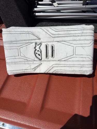 33" Brian's Optik x3 Regular Goalie Full Set (Used)