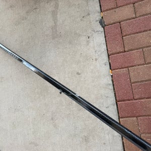 Intermediate Warrior Covert QR6 Hockey Stick Right Handed W28 65 Flex (Used)