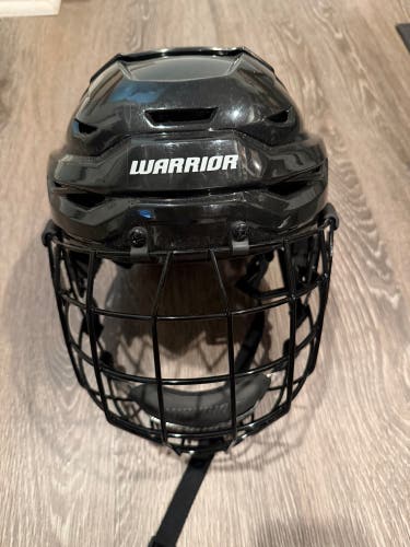 Medium Warrior Covert CF 100 Helmet (New)