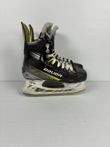 Used Size 2.5 D Junior Bauer Vapor X4 Hockey Skates