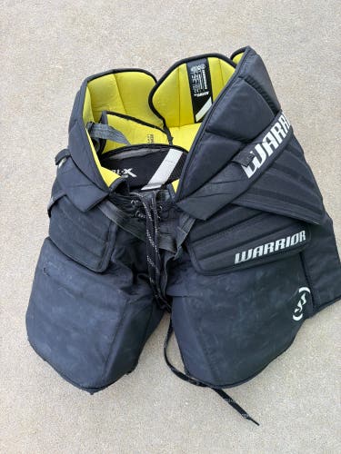 Black Senior Medium Warrior Ritual X Hockey Goalie Pants (Used)