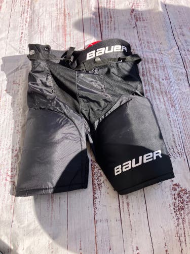 Black Junior Medium Bauer Lil Sport Hockey Pants (Used)